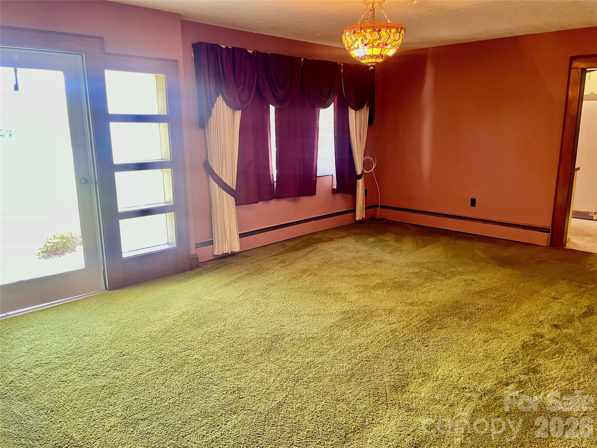 1099 Amherst Road — Morganton