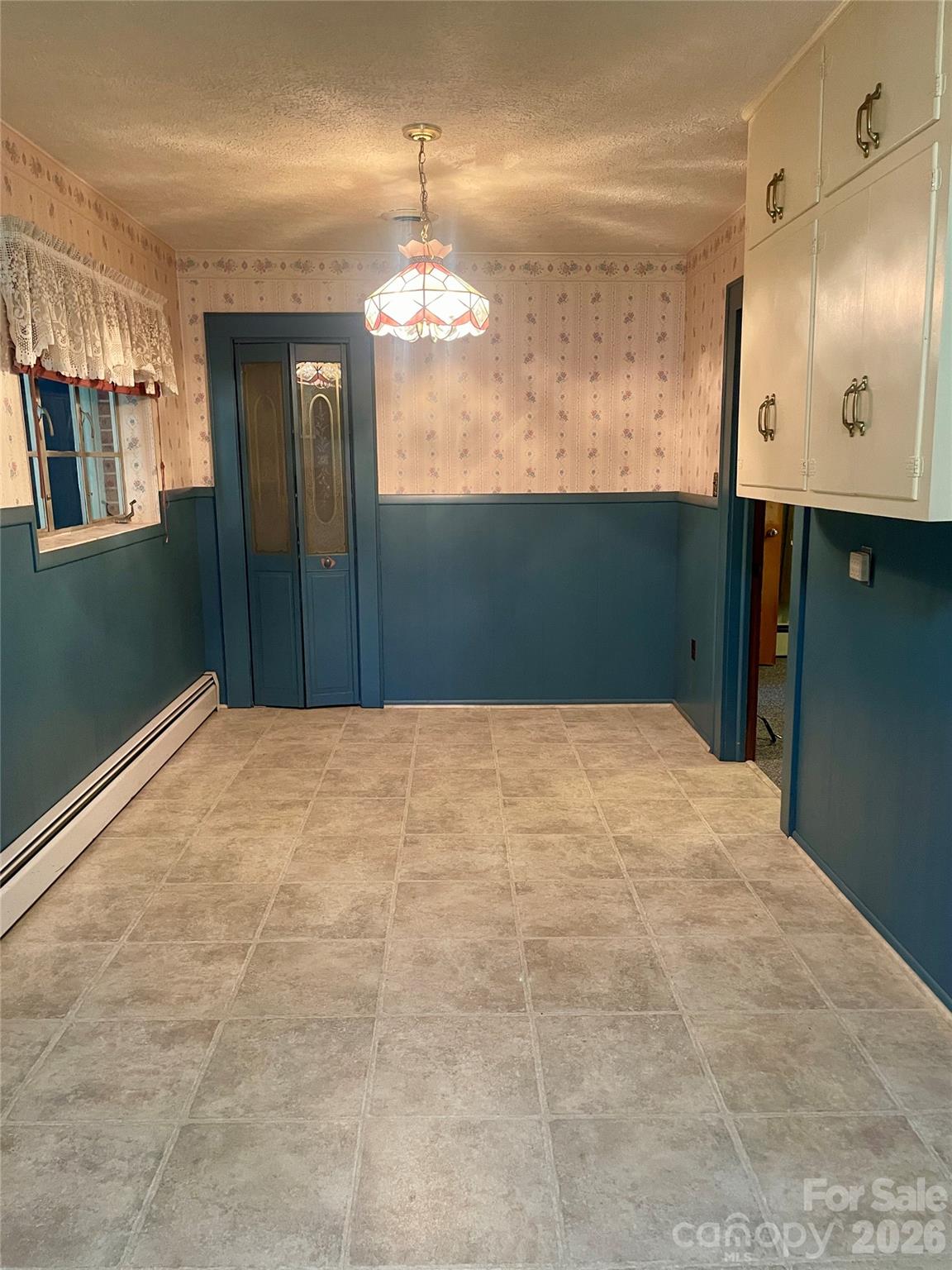 1099 Amherst Road — Morganton