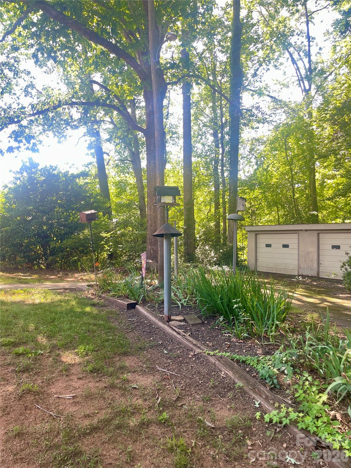 1099 Amherst Road — Morganton