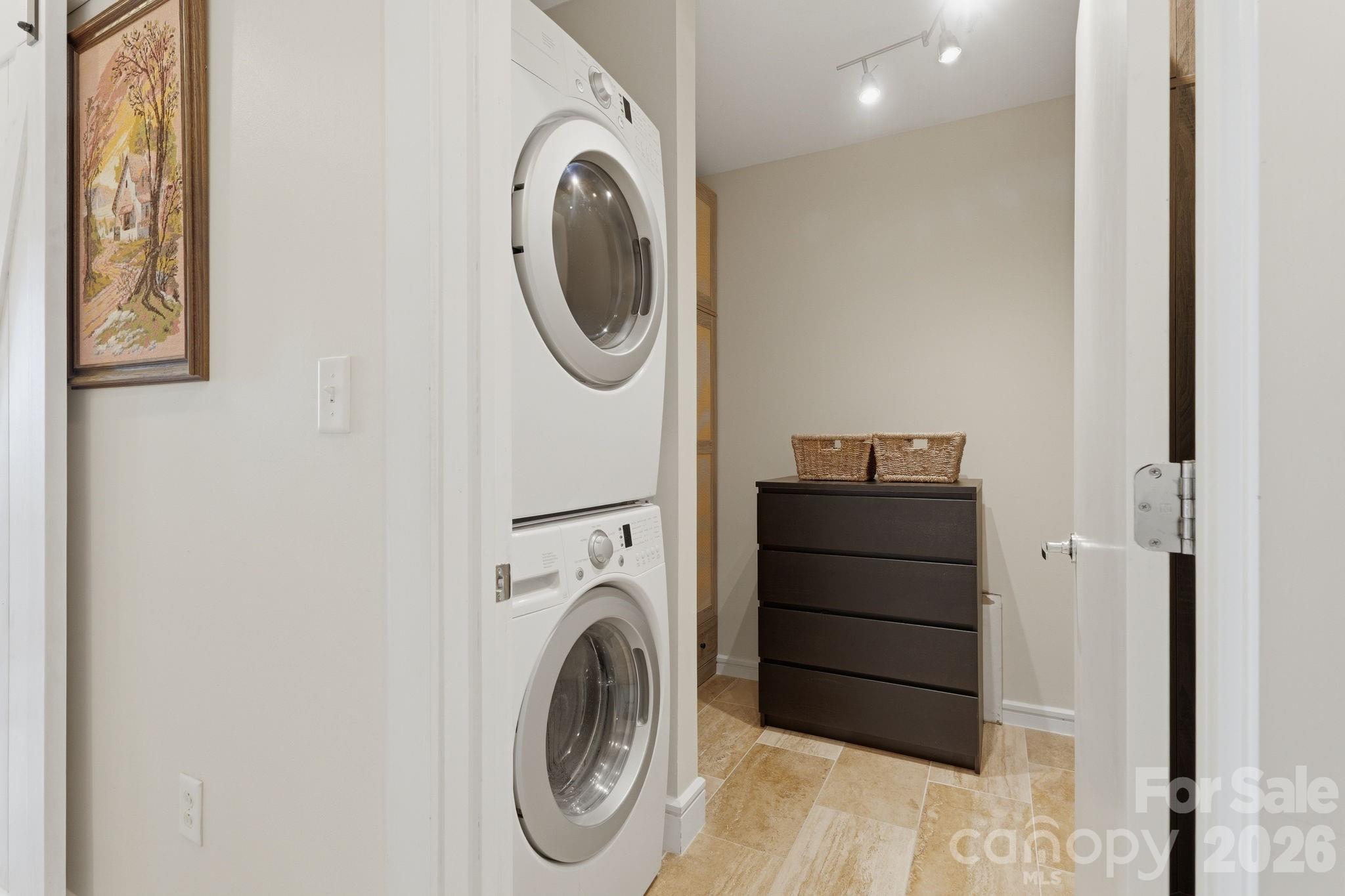 333 W Trade Street #1306 — Charlotte