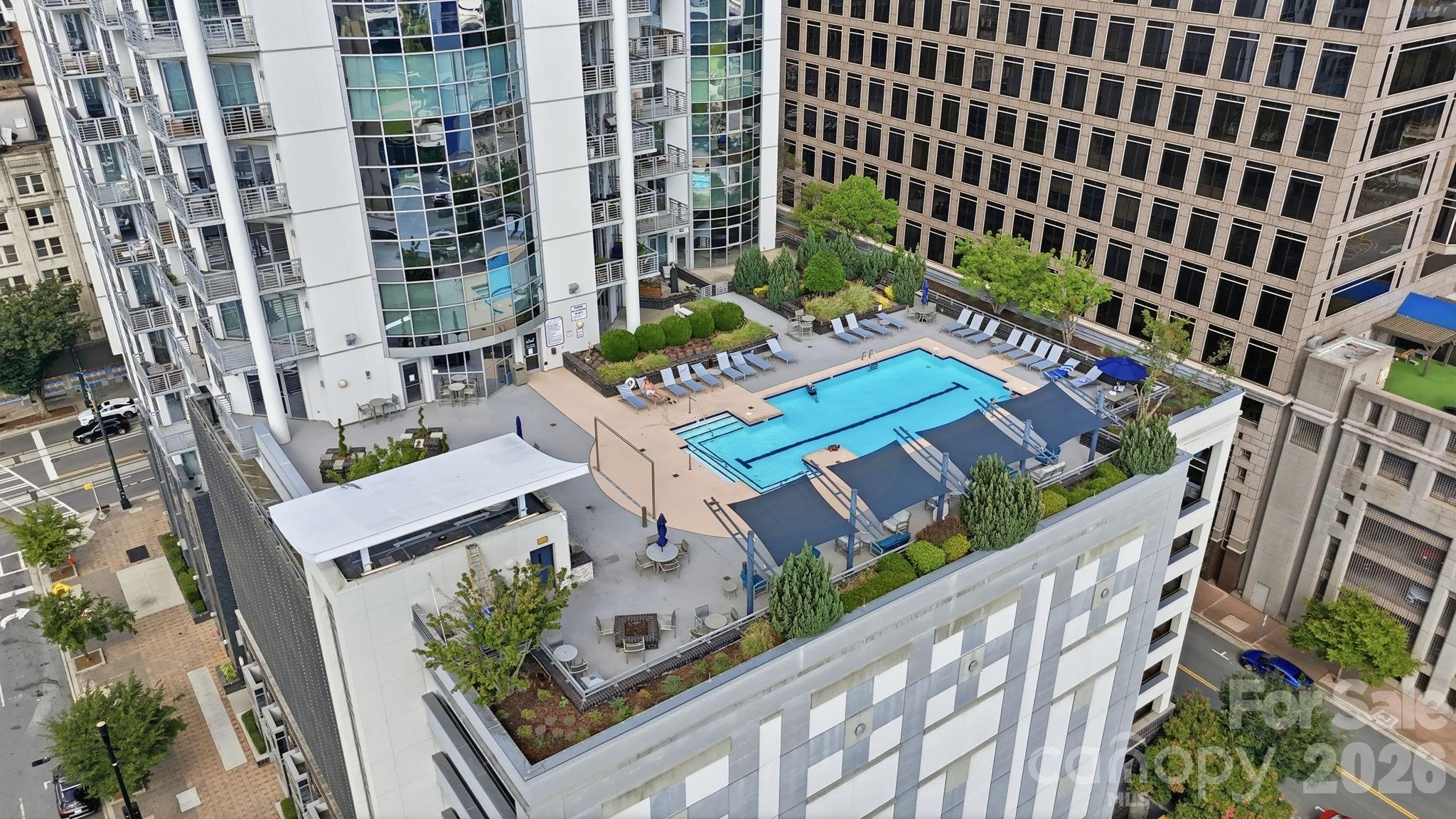 333 W Trade Street #1306 — Charlotte