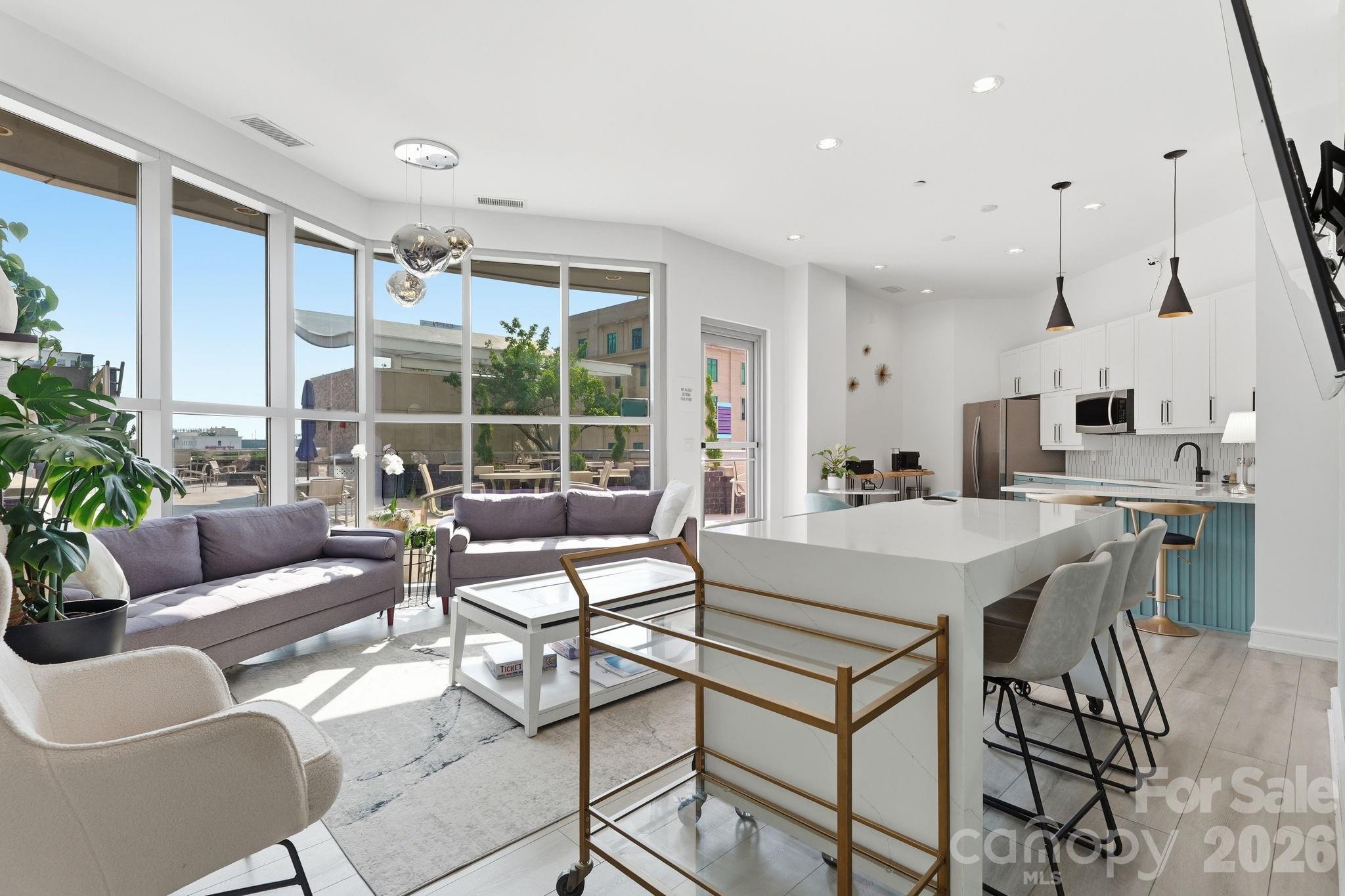 333 W Trade Street #1306 — Charlotte