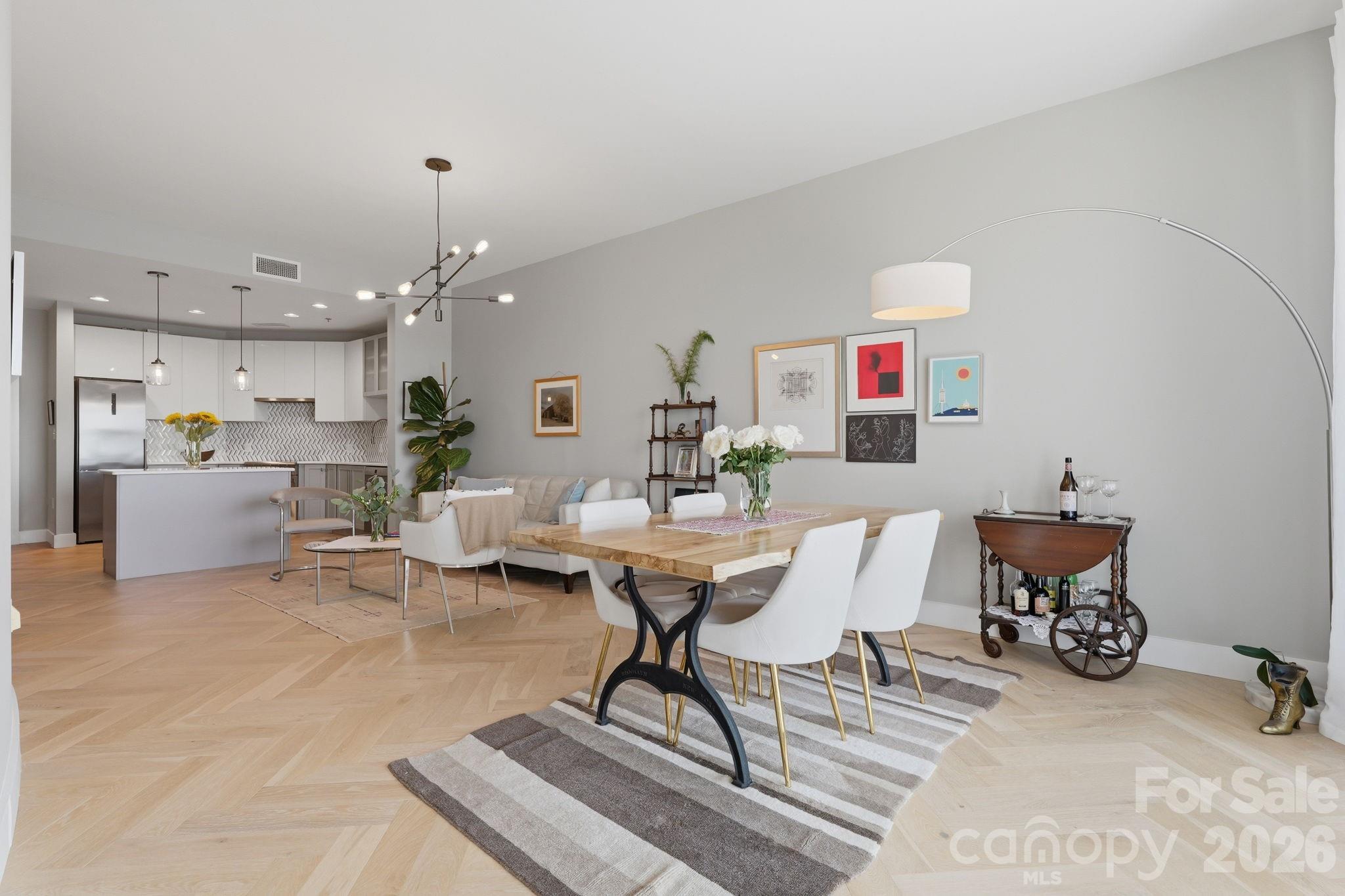 333 W Trade Street #1306 — Charlotte