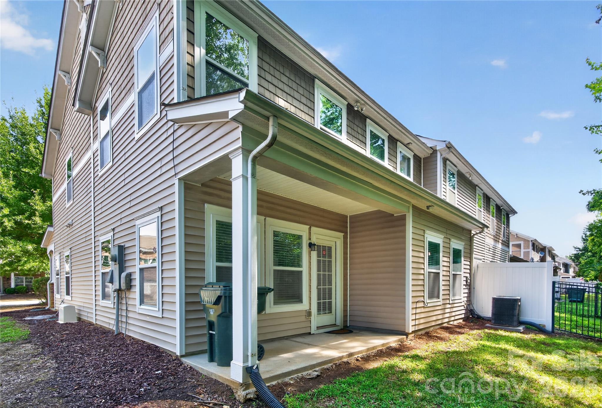 4711 Craigmoss Lane — Charlotte