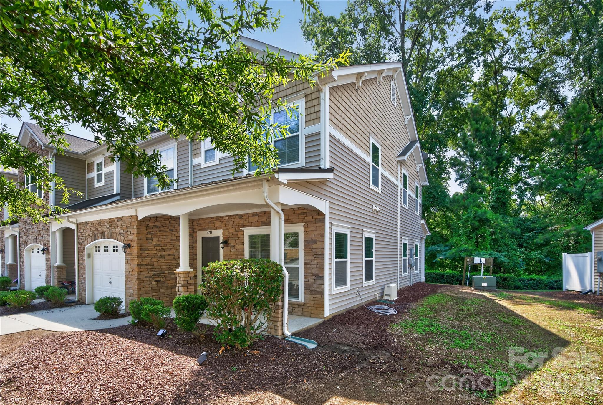 4711 Craigmoss Lane — Charlotte