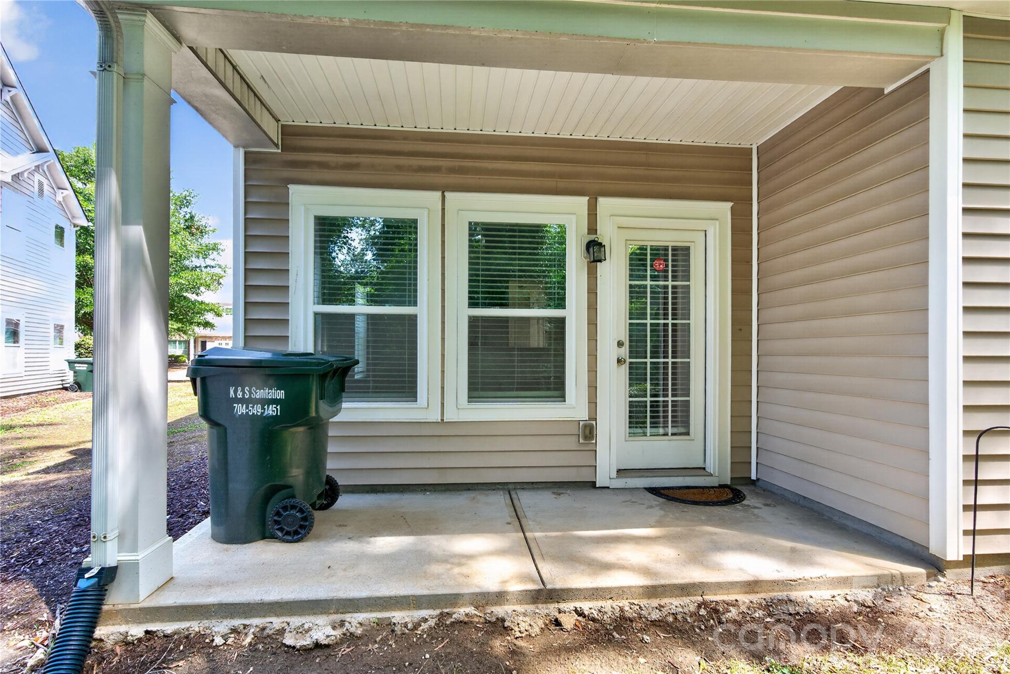 4711 Craigmoss Lane — Charlotte