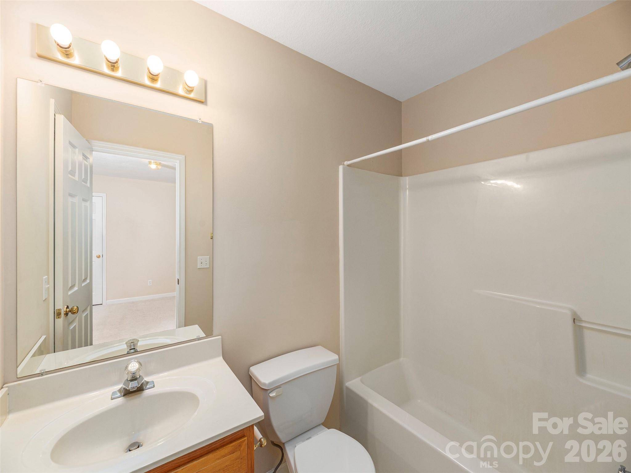 1 Willoughby Run Drive — Asheville