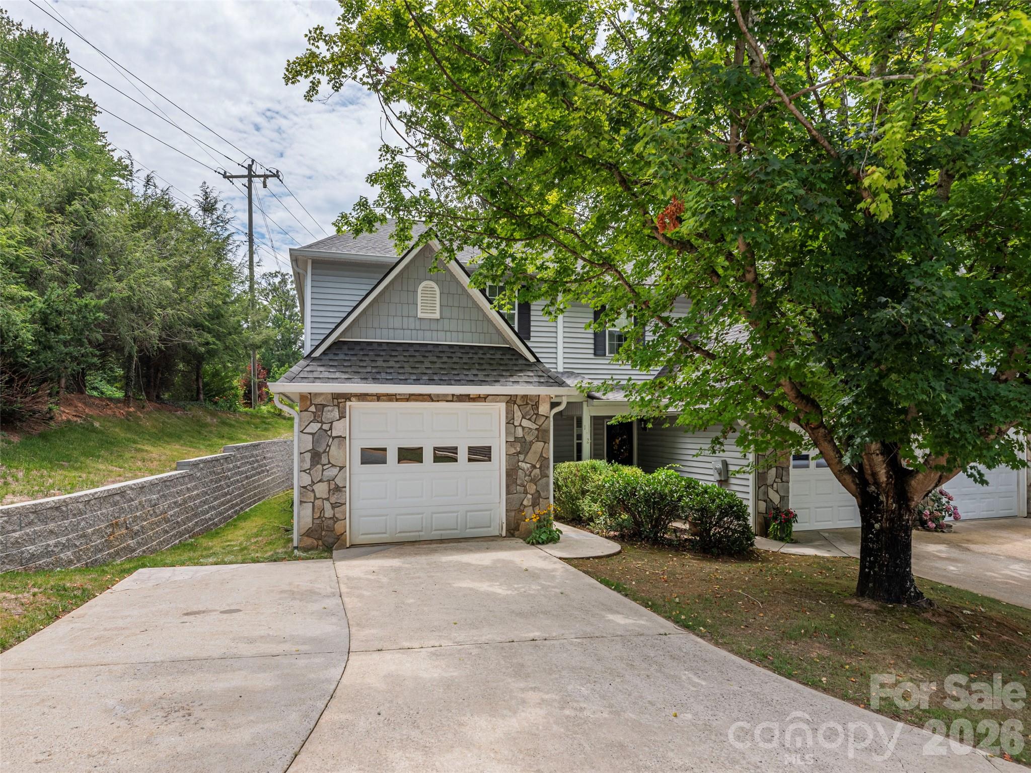 1 Willoughby Run Drive — Asheville
