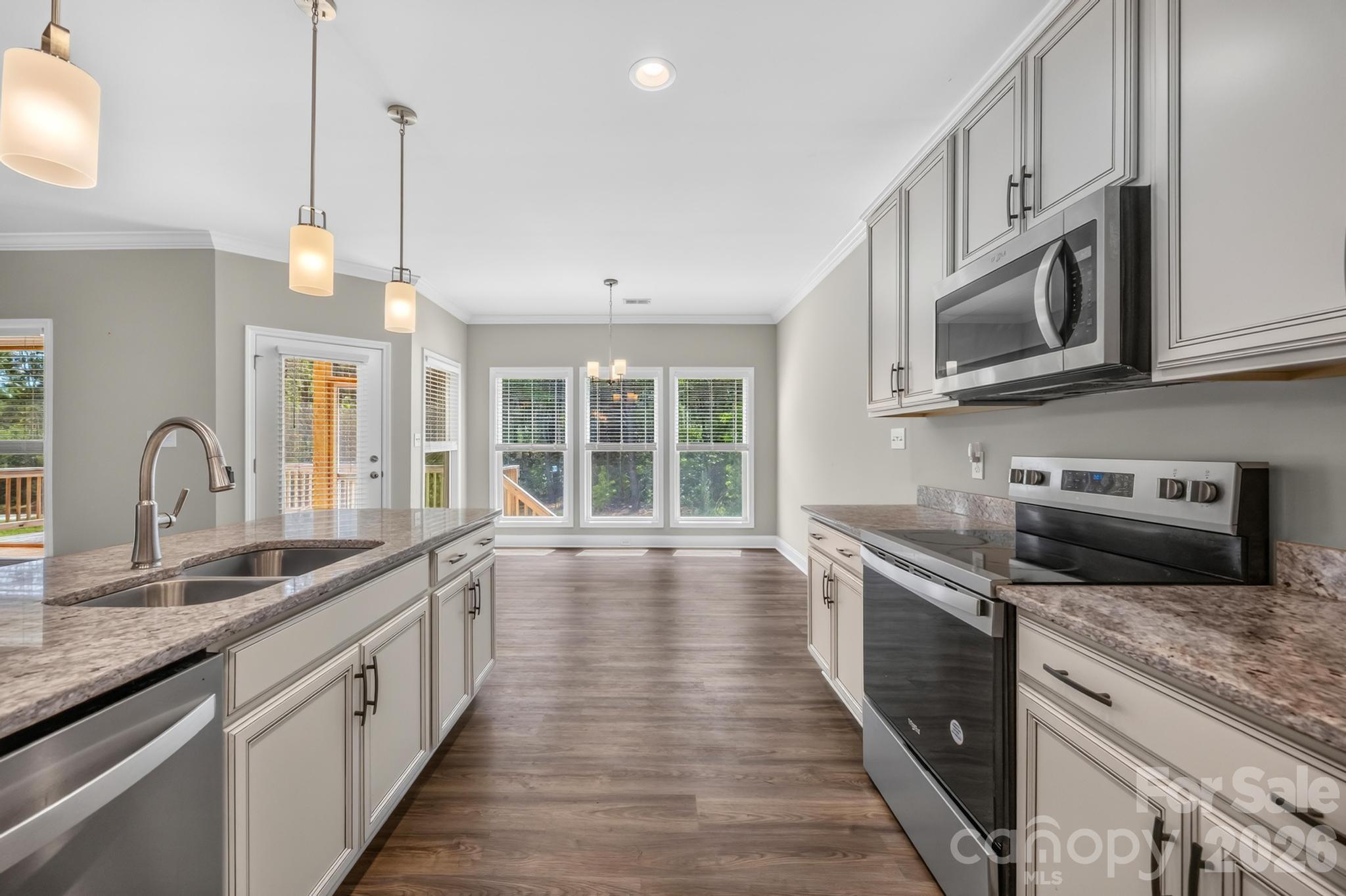 4669 Grooms Road — Reidsville