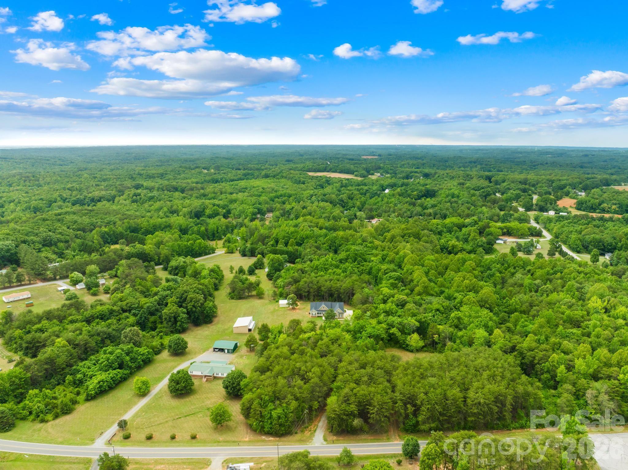 4669 Grooms Road — Reidsville