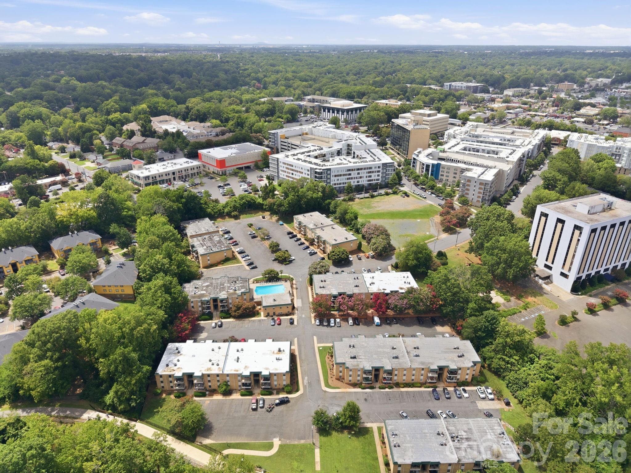 4735 Hedgemore Drive — Charlotte