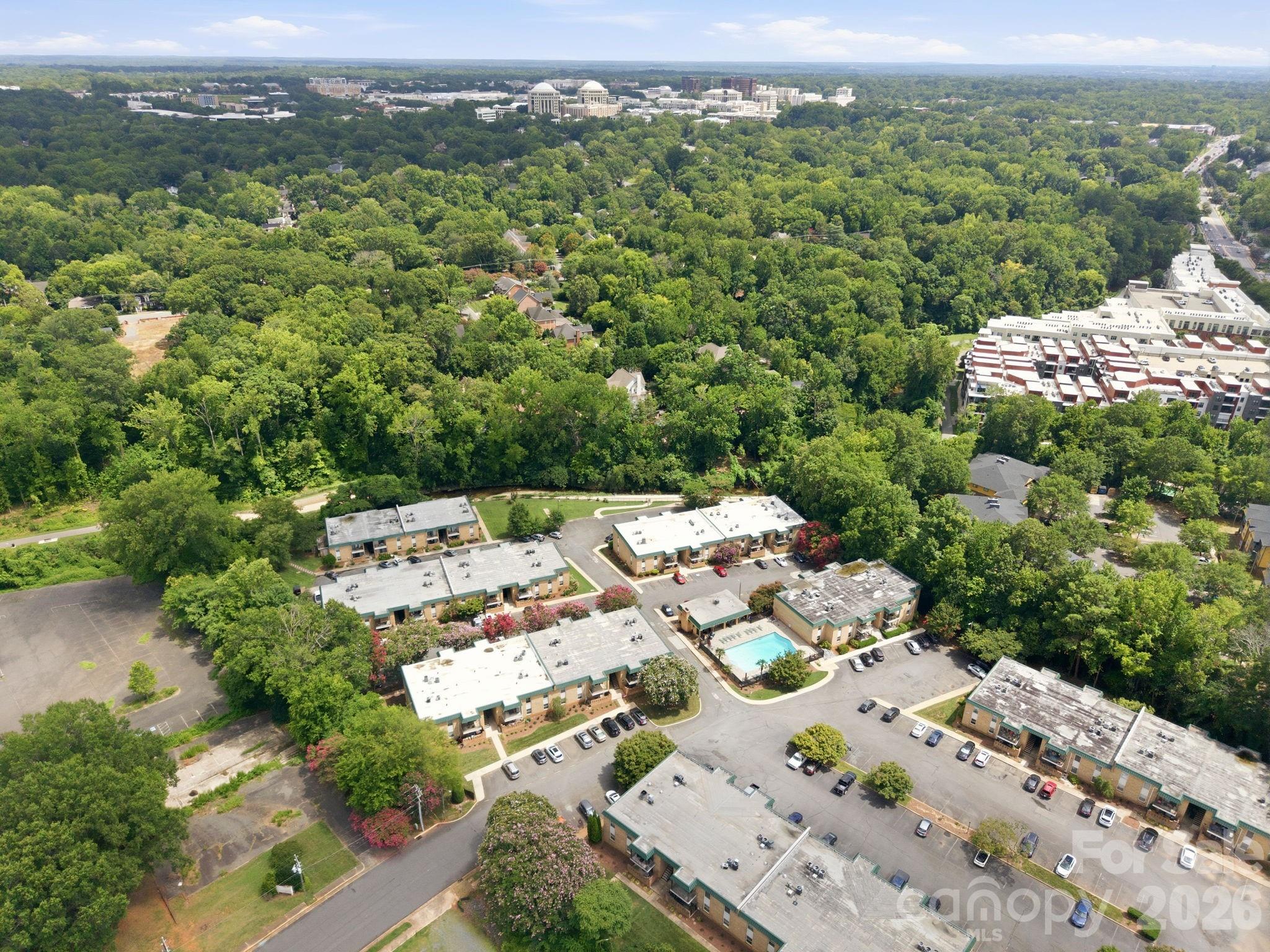 4735 Hedgemore Drive — Charlotte