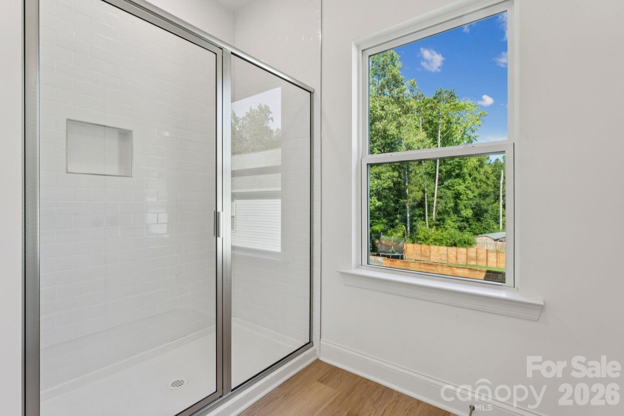 11725 Platon Avenue — Huntersville
