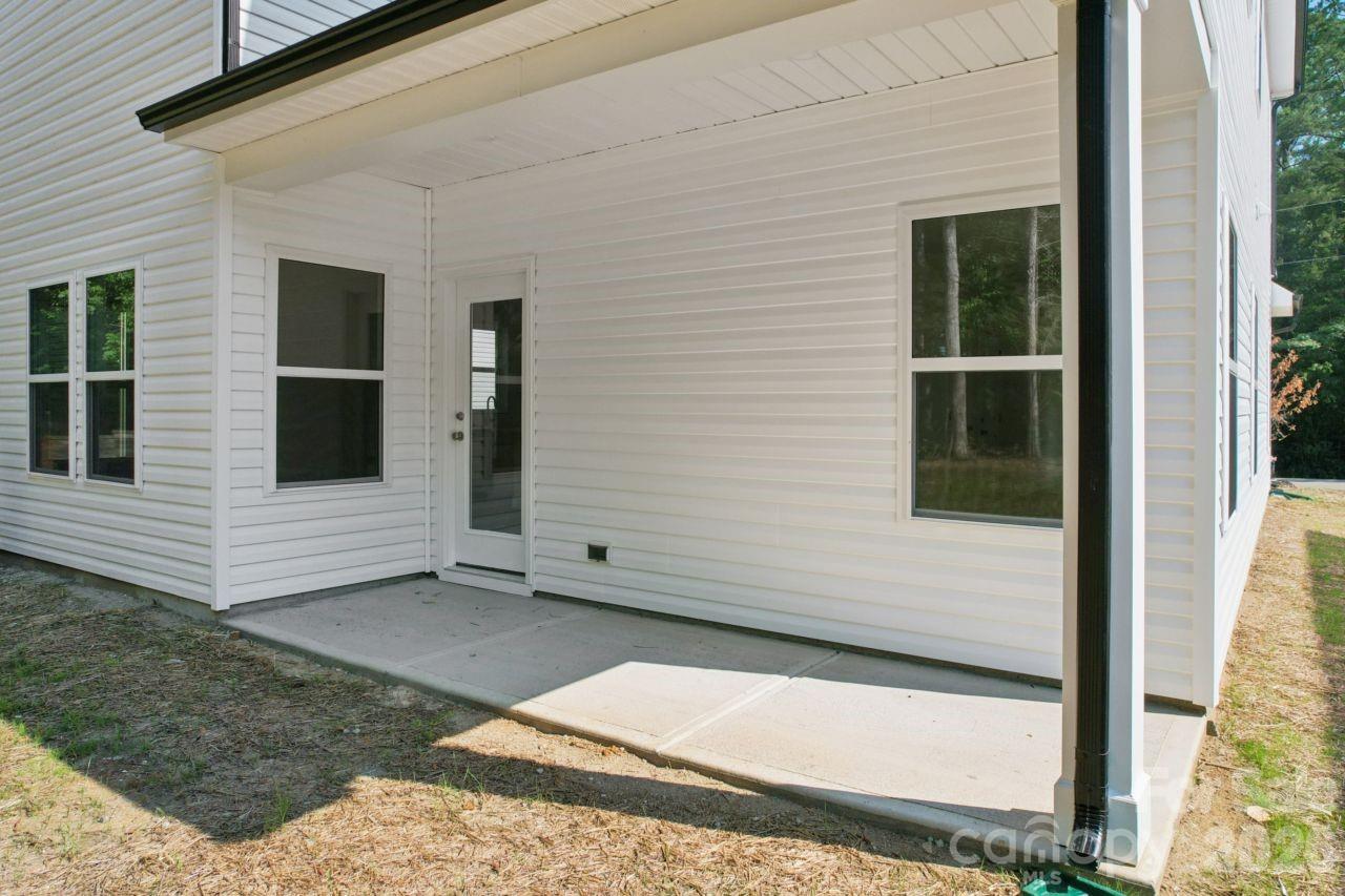 11725 Platon Avenue — Huntersville