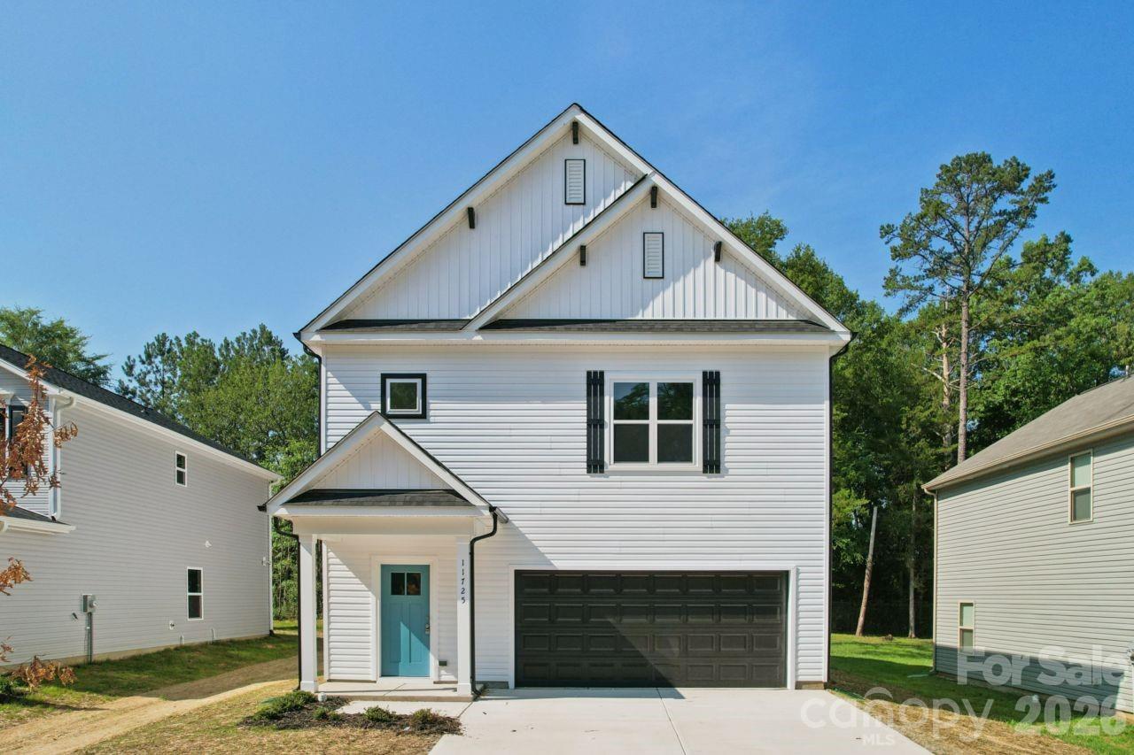 11725 Platon Avenue — Huntersville