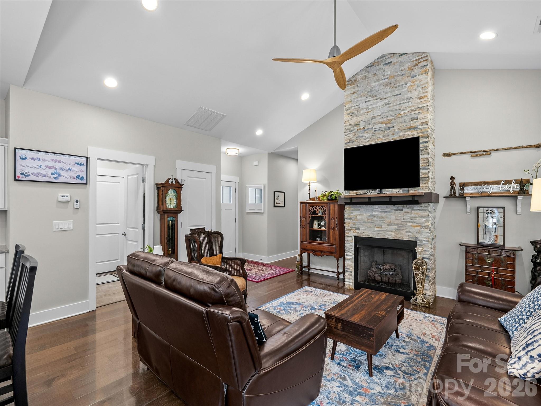 76 S Anvil Avenue — Hendersonville