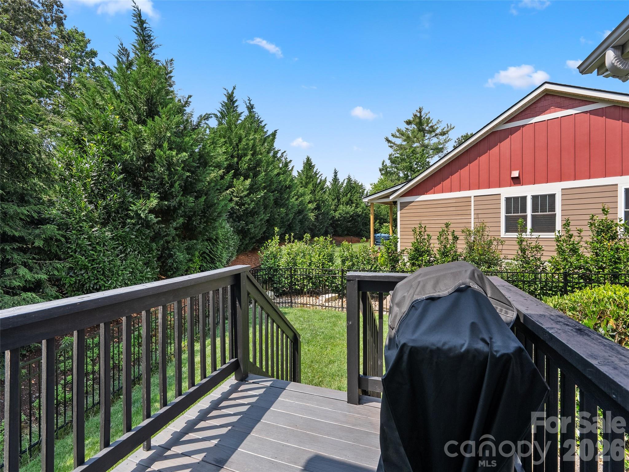 76 S Anvil Avenue — Hendersonville