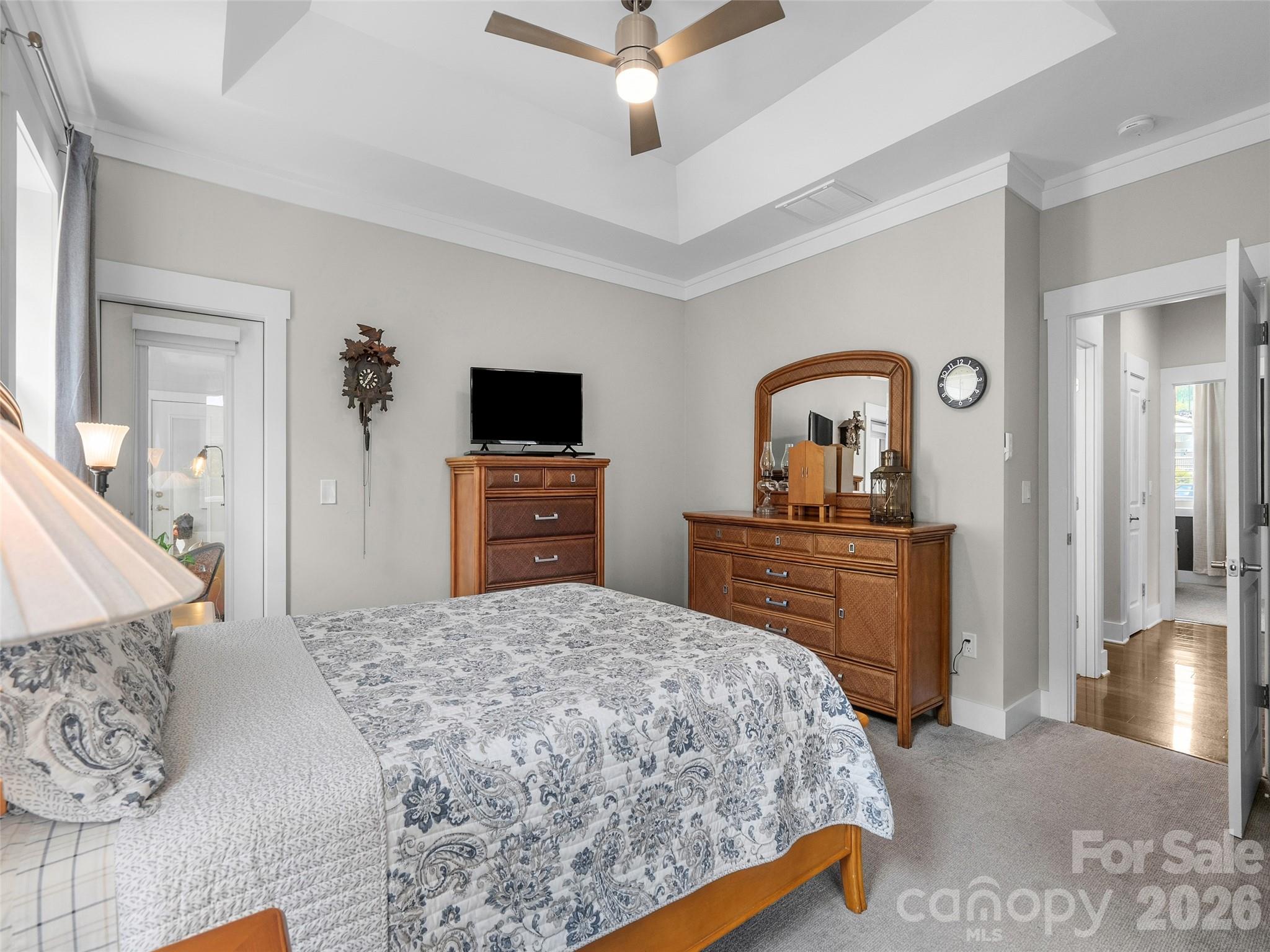76 S Anvil Avenue — Hendersonville
