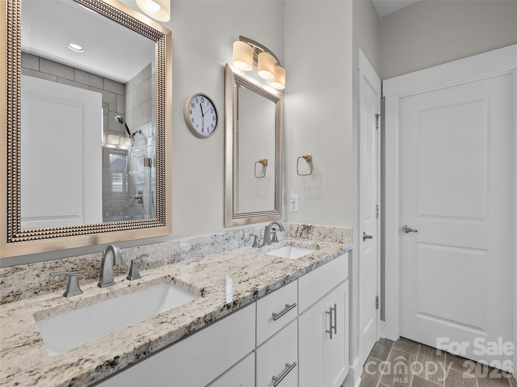76 S Anvil Avenue — Hendersonville