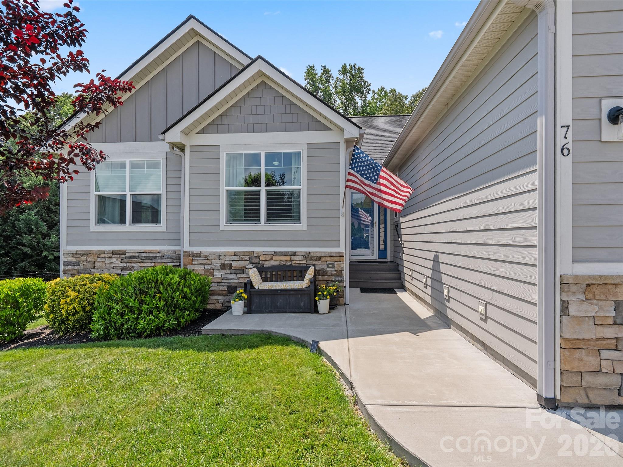 76 S Anvil Avenue — Hendersonville