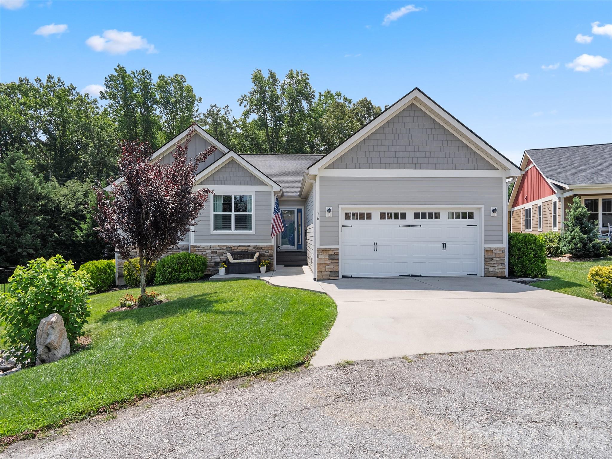 76 S Anvil Avenue — Hendersonville