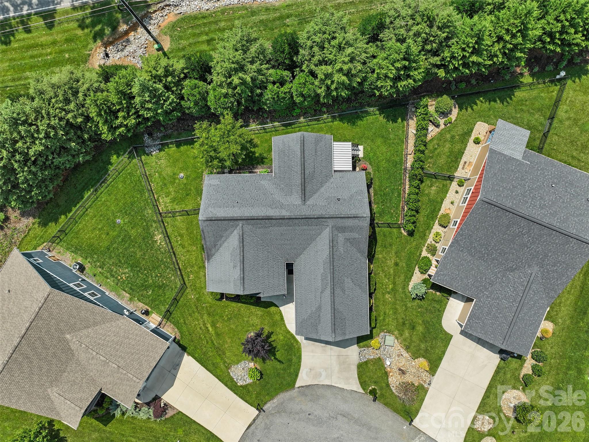 76 S Anvil Avenue — Hendersonville