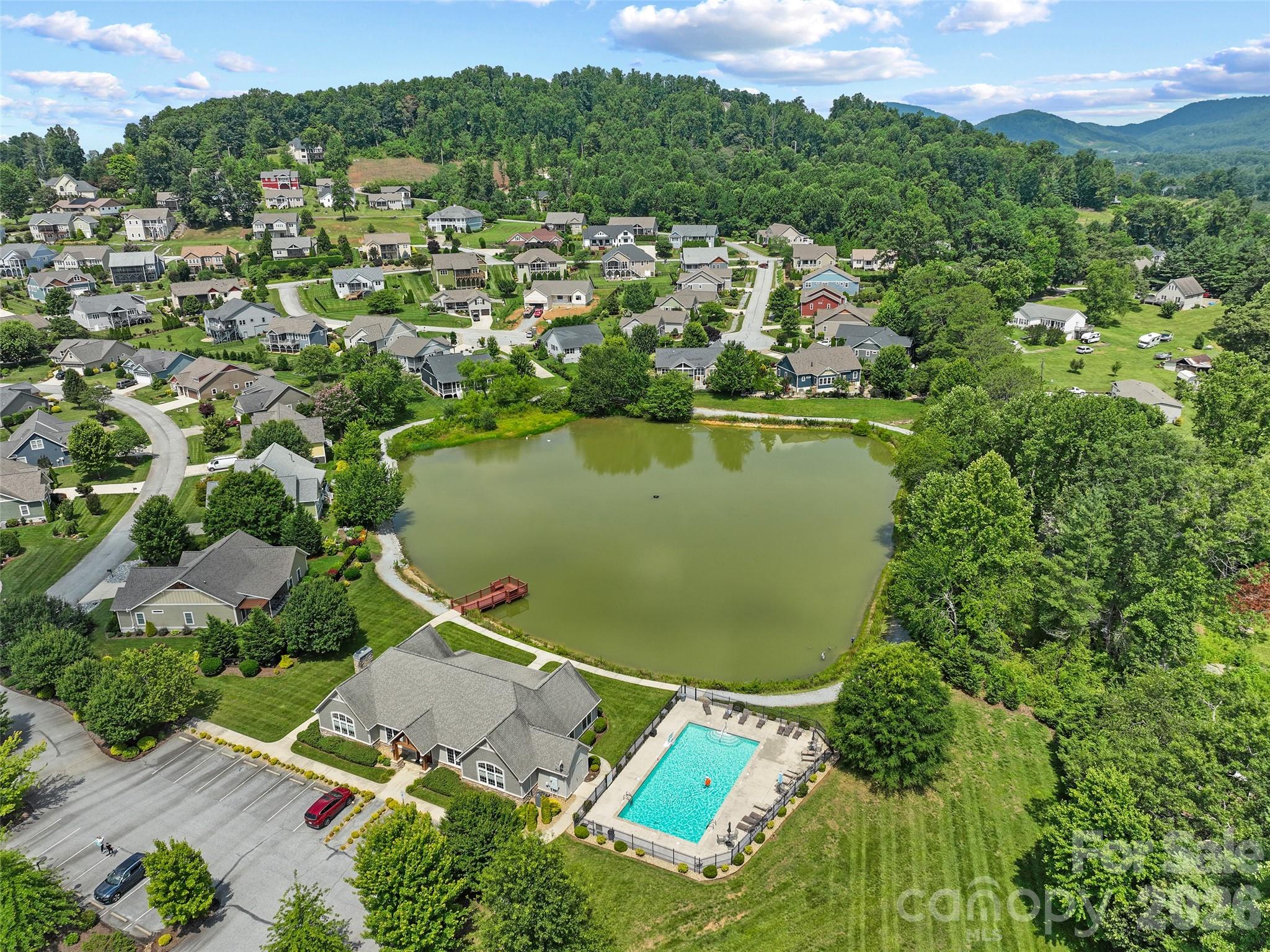 76 S Anvil Avenue — Hendersonville