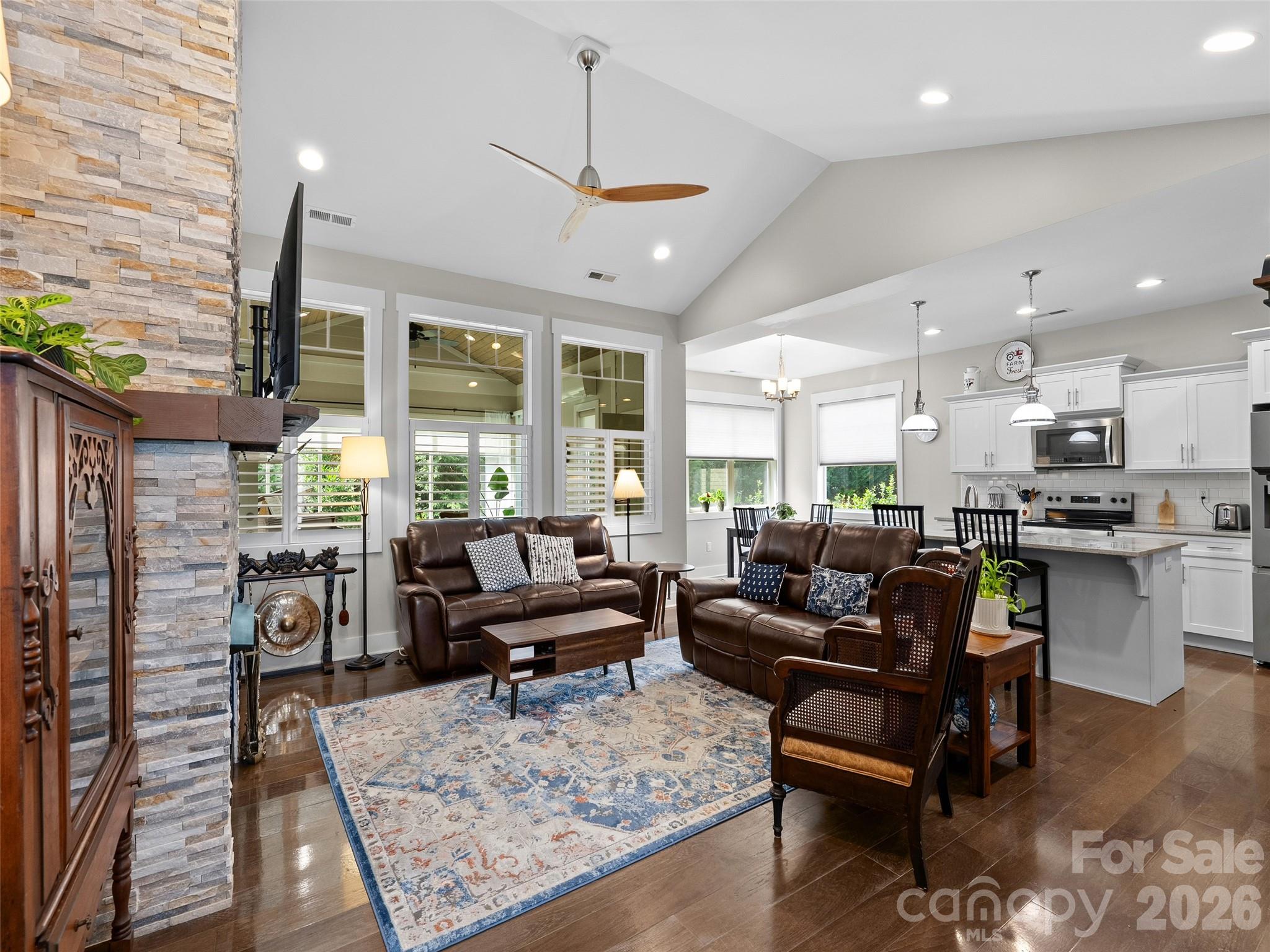 76 S Anvil Avenue — Hendersonville