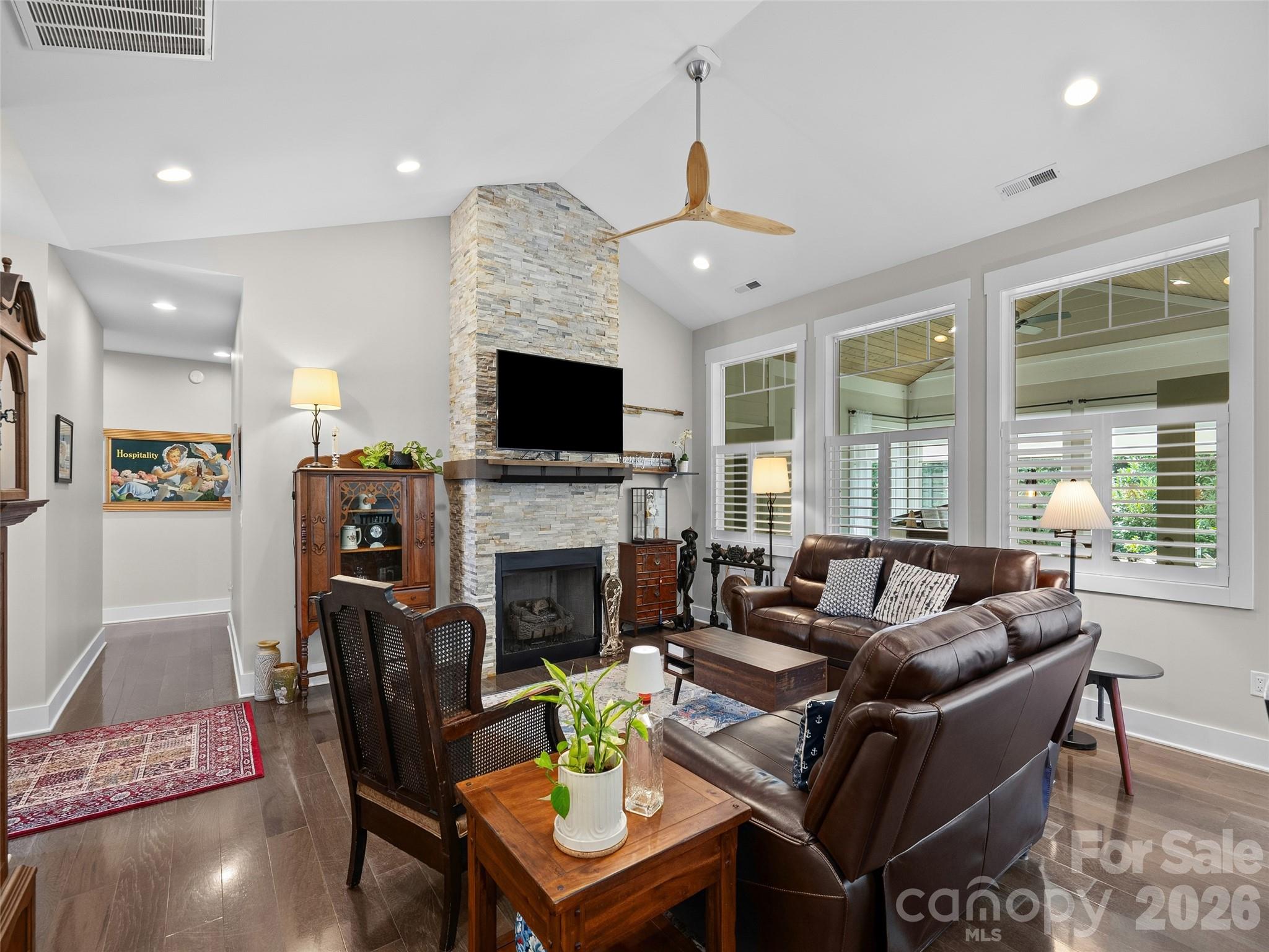 76 S Anvil Avenue — Hendersonville