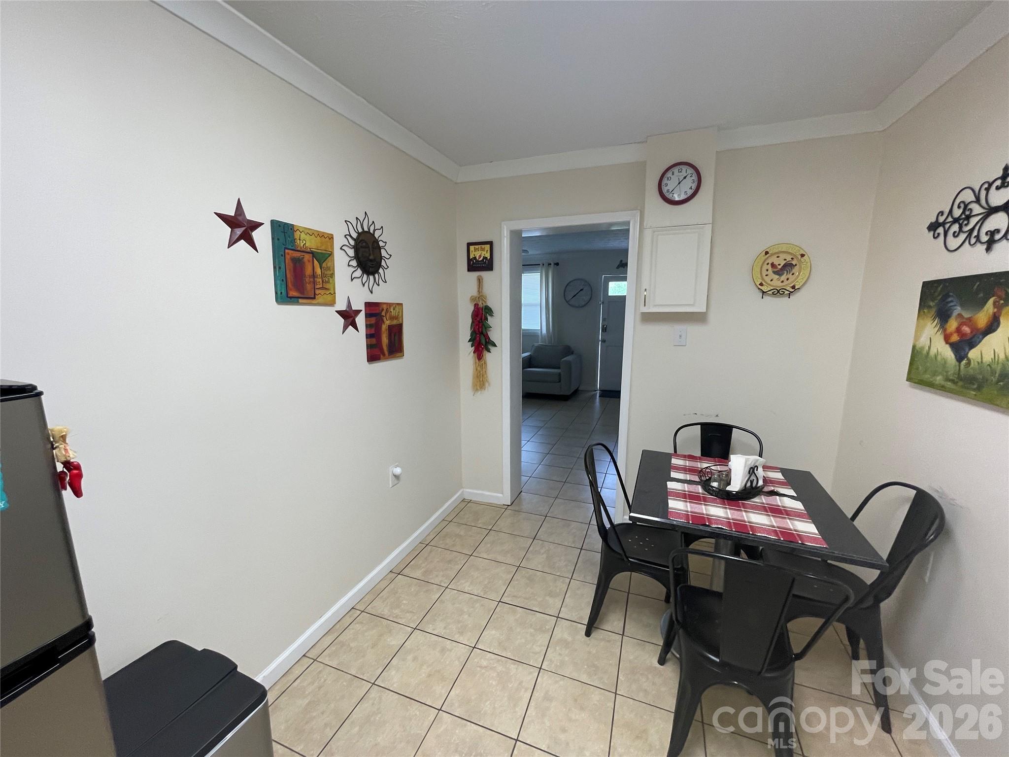 702 Love Joy Road — Canton