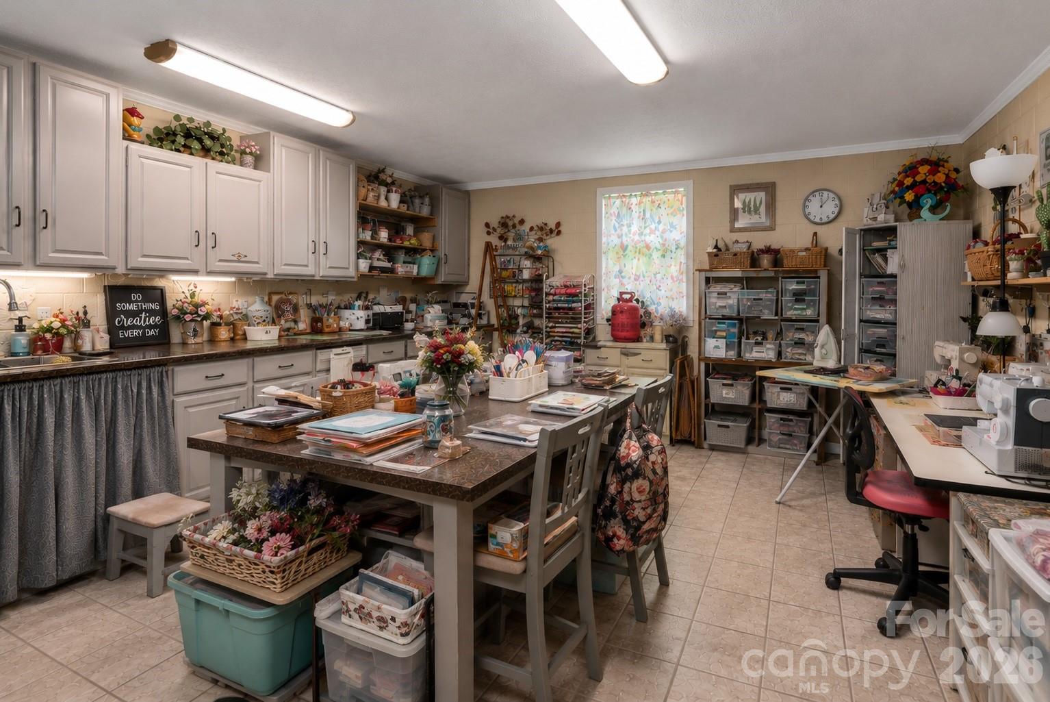 702 Love Joy Road — Canton