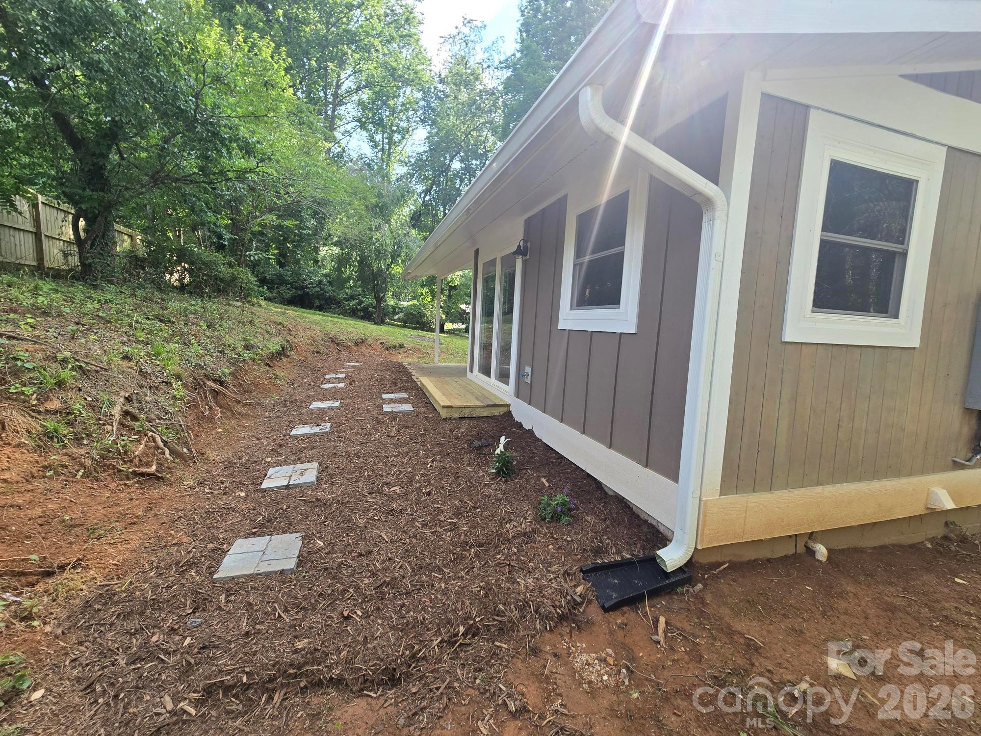 61 Wright Lane — Brevard