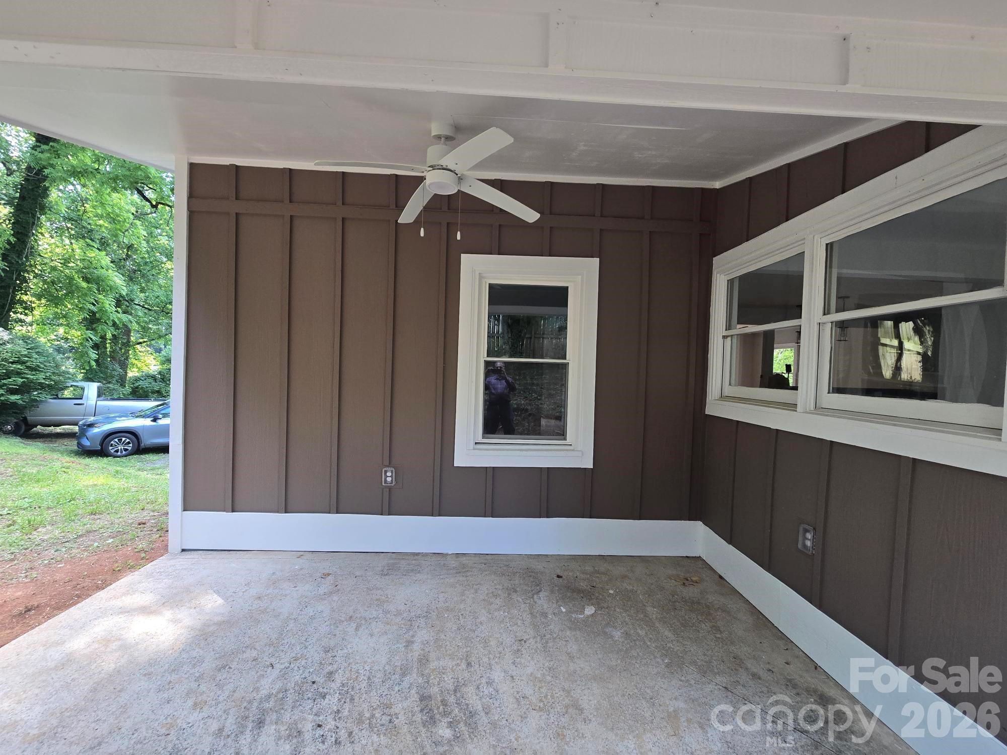 61 Wright Lane — Brevard