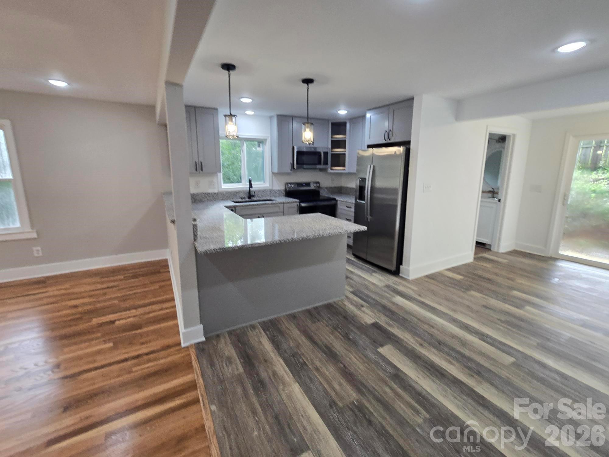 61 Wright Lane — Brevard