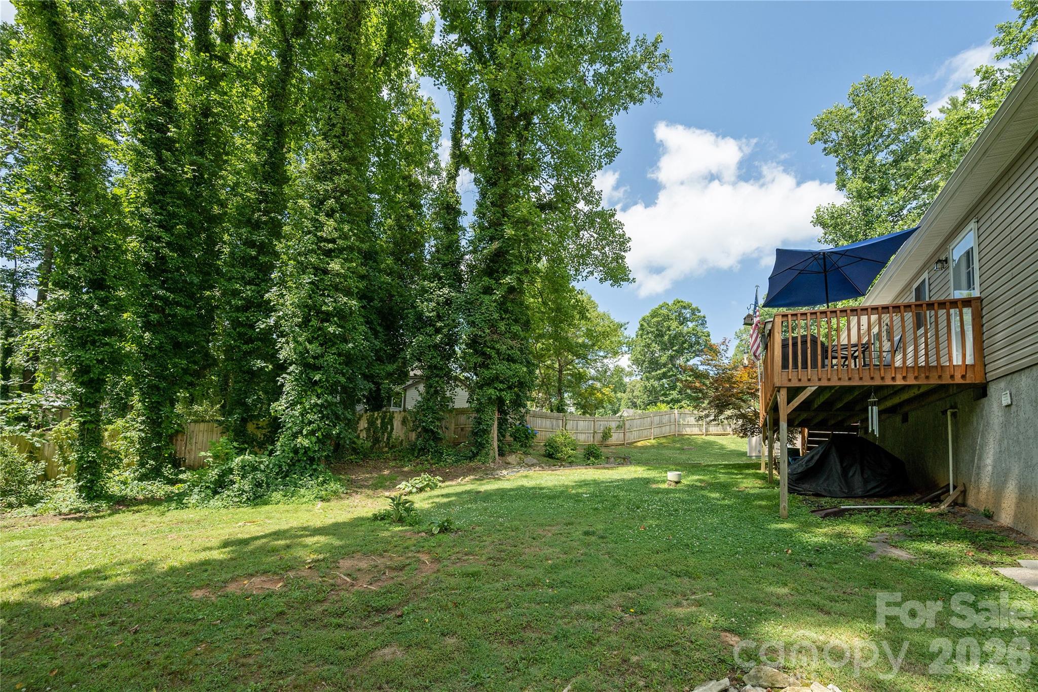 32 Beechwood Lakes Drive — Hendersonville