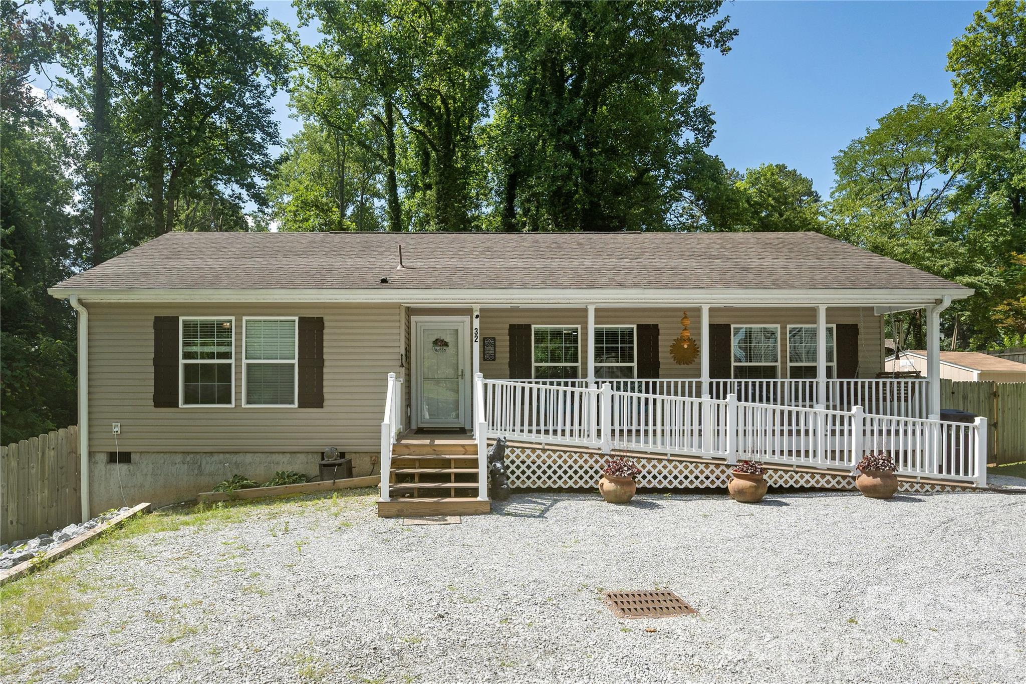 32 Beechwood Lakes Drive — Hendersonville