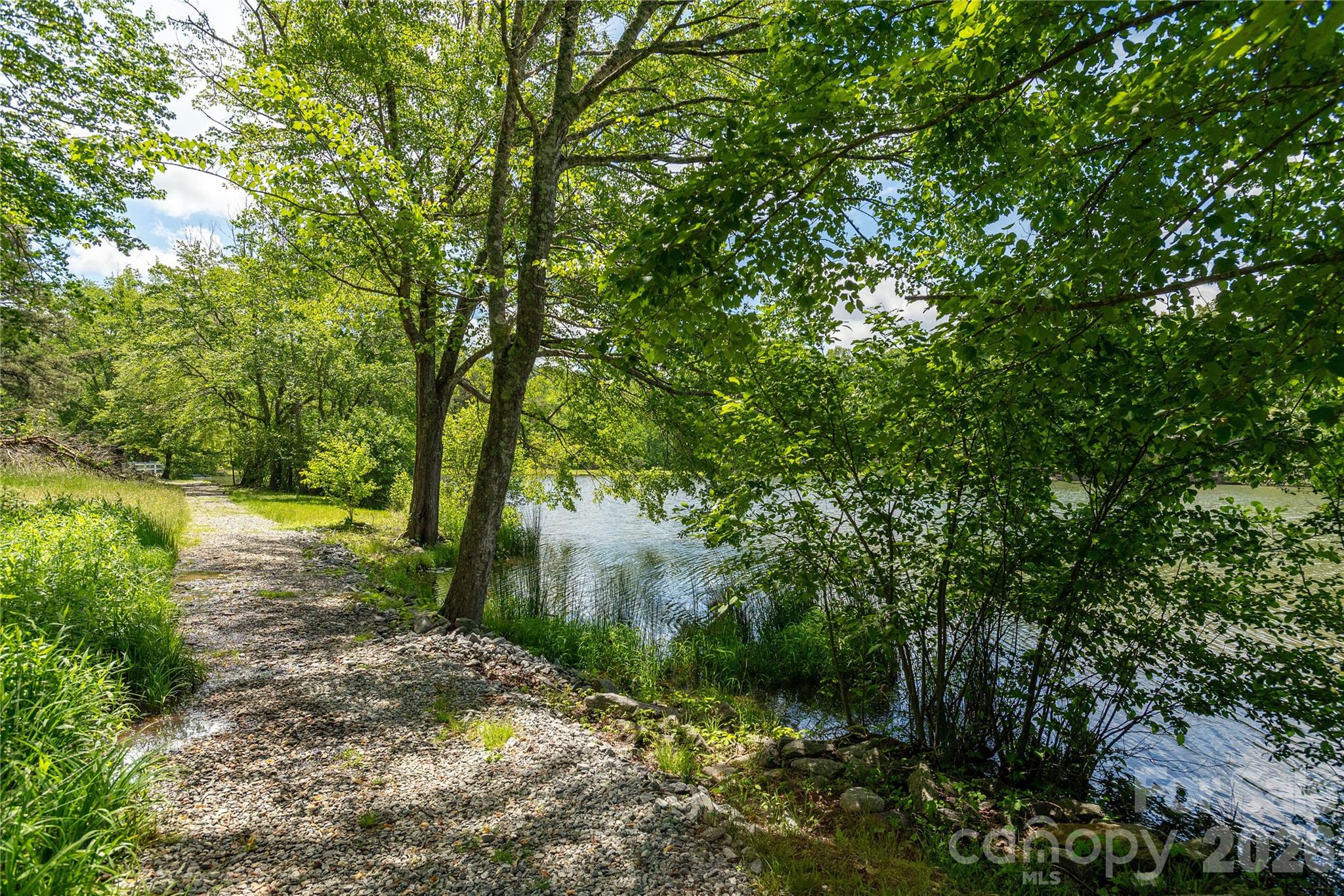 32 Beechwood Lakes Drive — Hendersonville