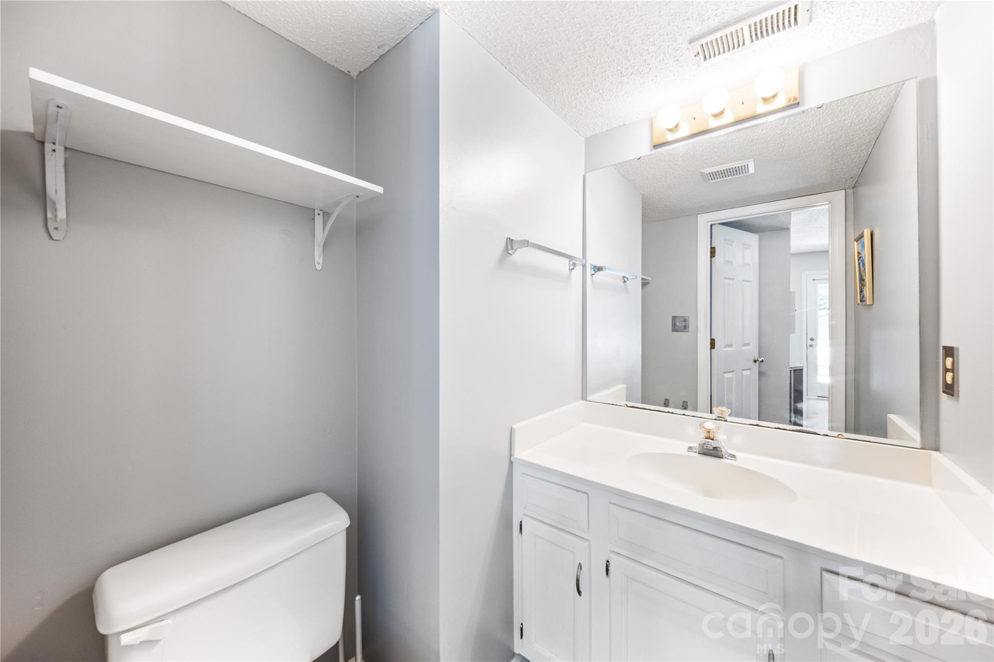13000 Greycrest Drive — Charlotte