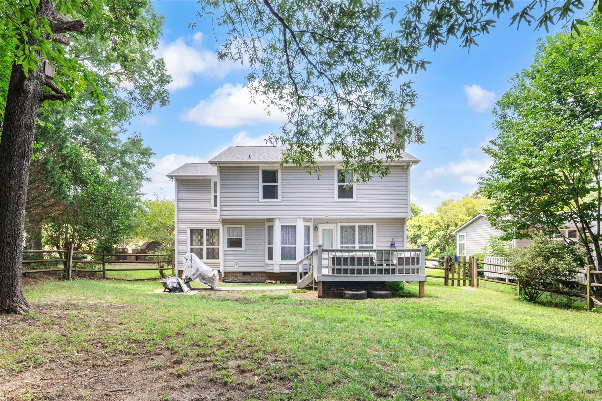 13000 Greycrest Drive — Charlotte