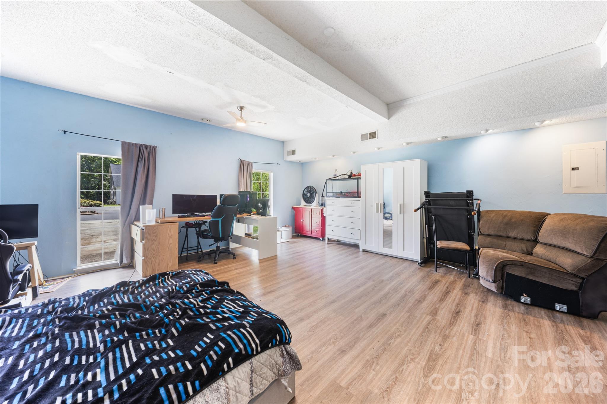 13000 Greycrest Drive — Charlotte