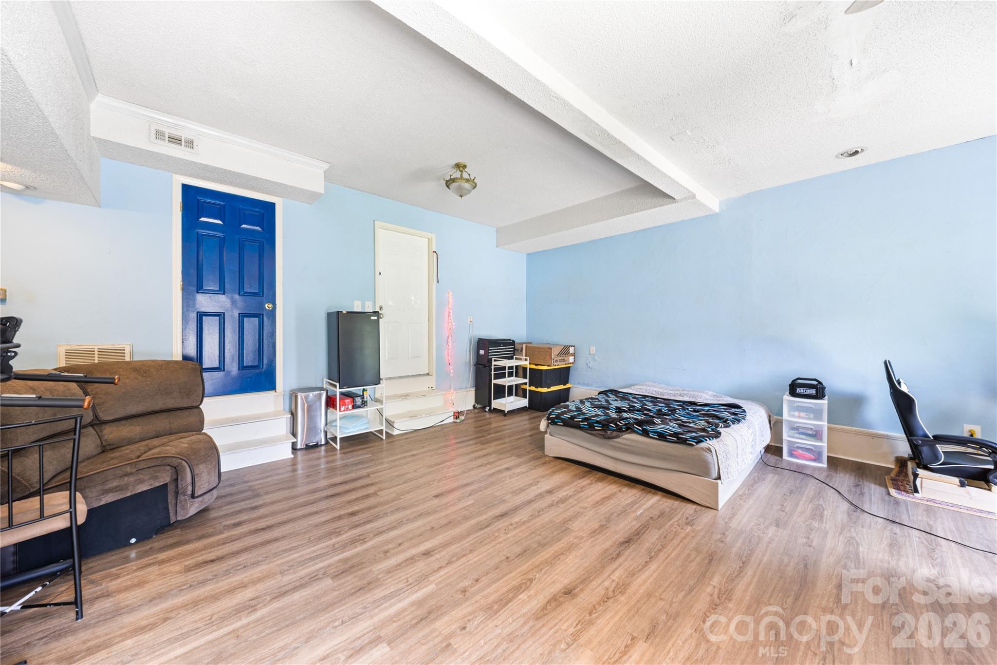 13000 Greycrest Drive — Charlotte