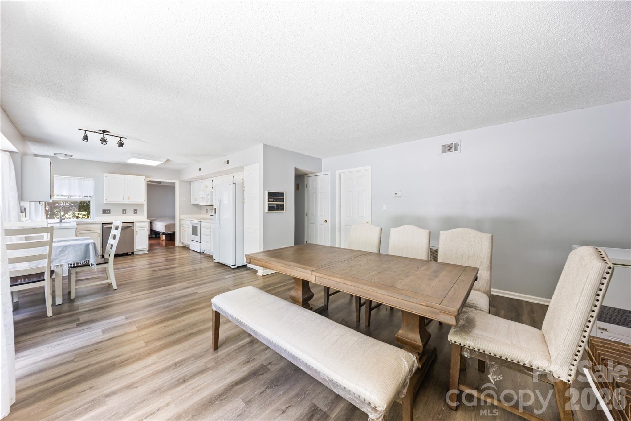 13000 Greycrest Drive — Charlotte