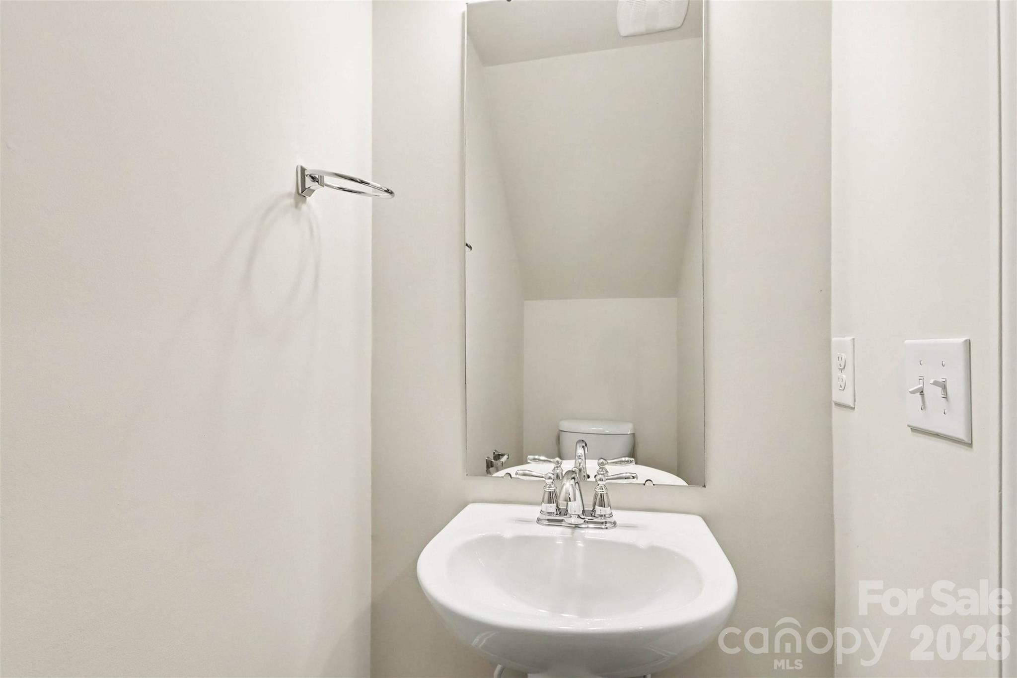 7319 Neal Drive — Charlotte