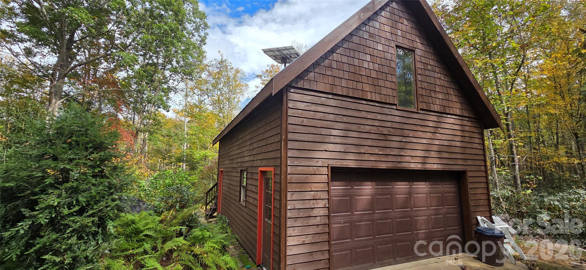 165 Winding Trail — Burnsville