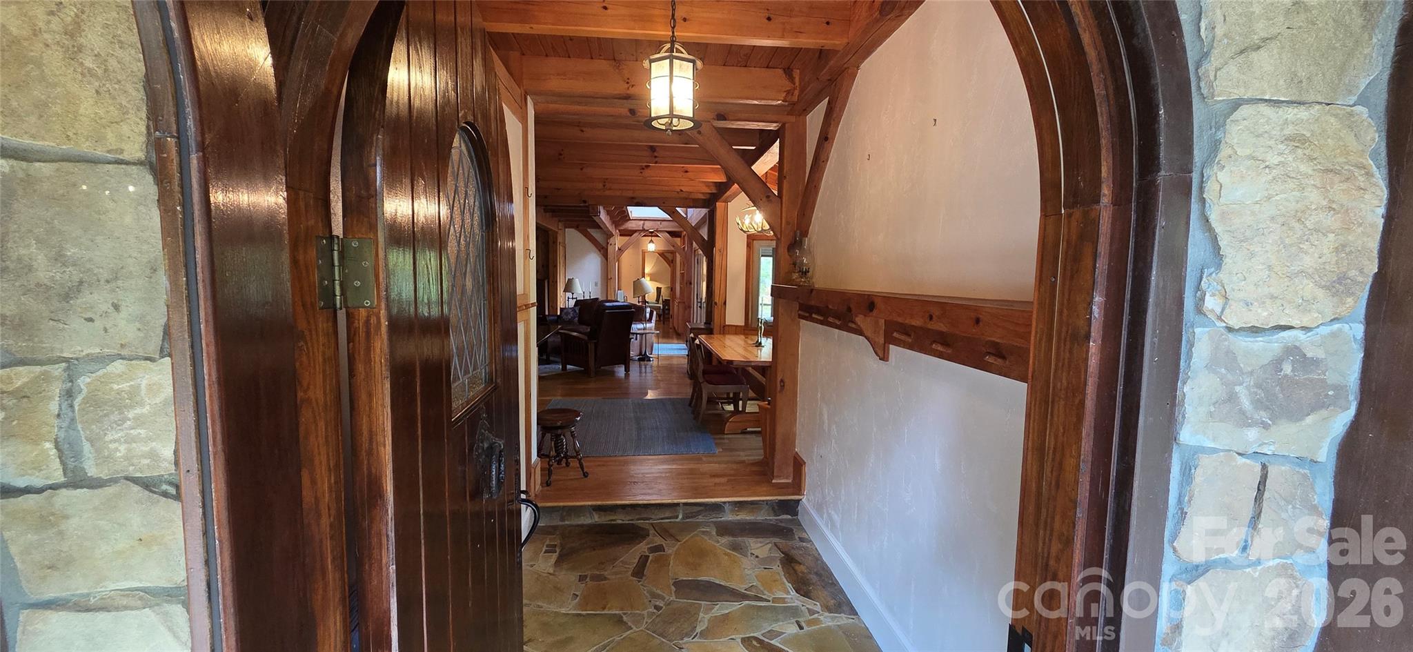 165 Winding Trail — Burnsville