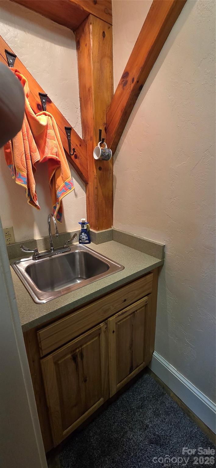 165 Winding Trail — Burnsville