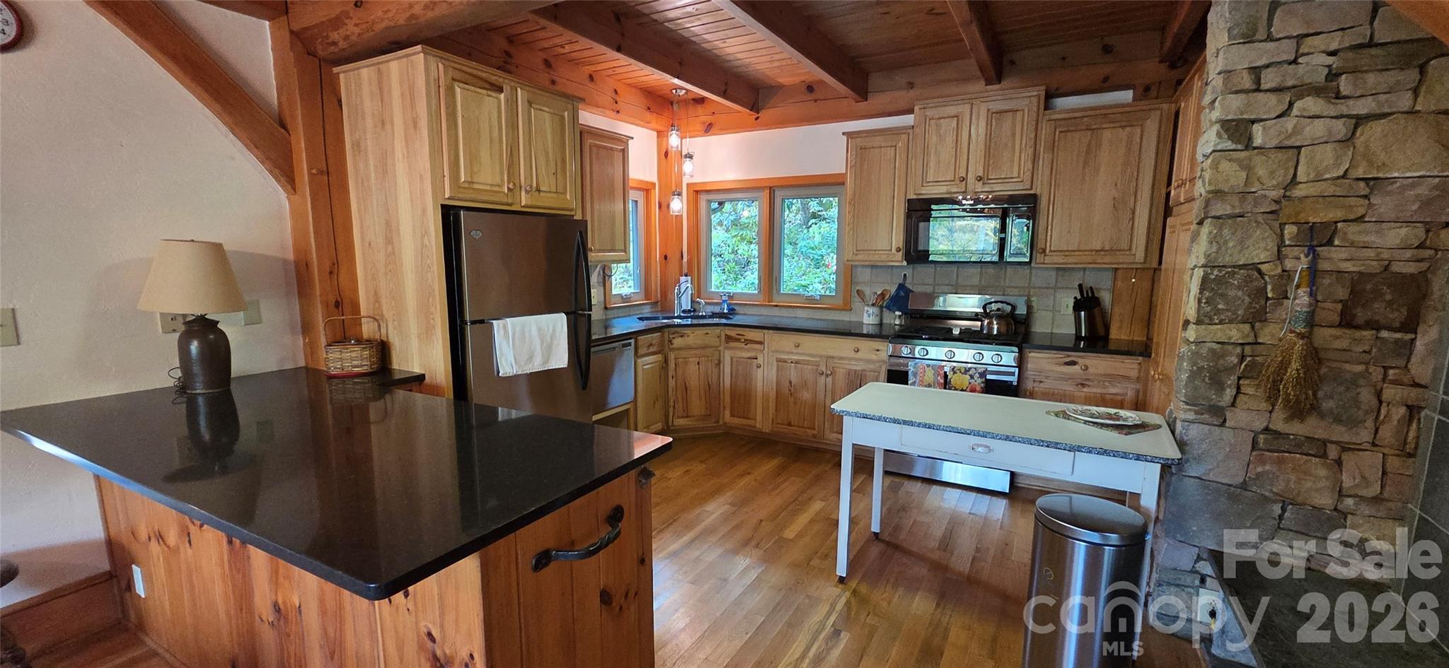 165 Winding Trail — Burnsville