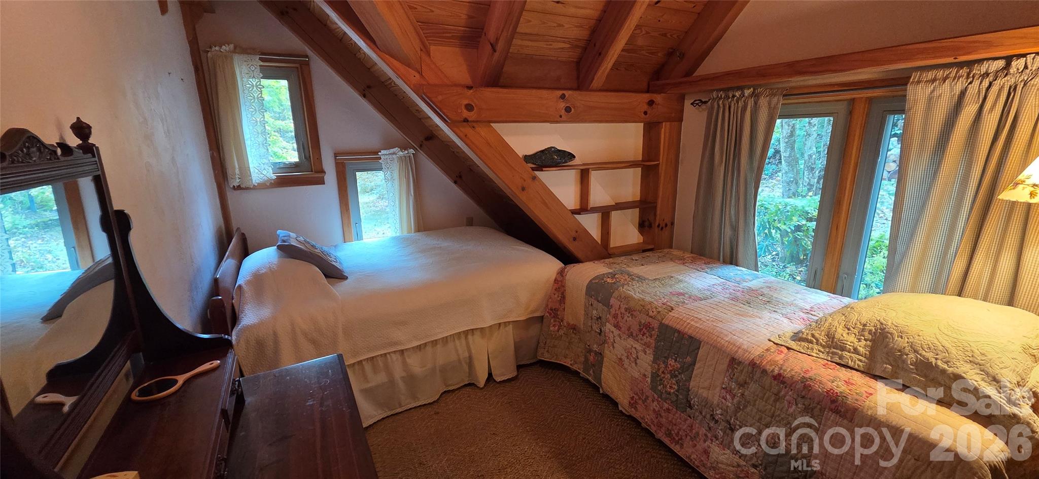 165 Winding Trail — Burnsville