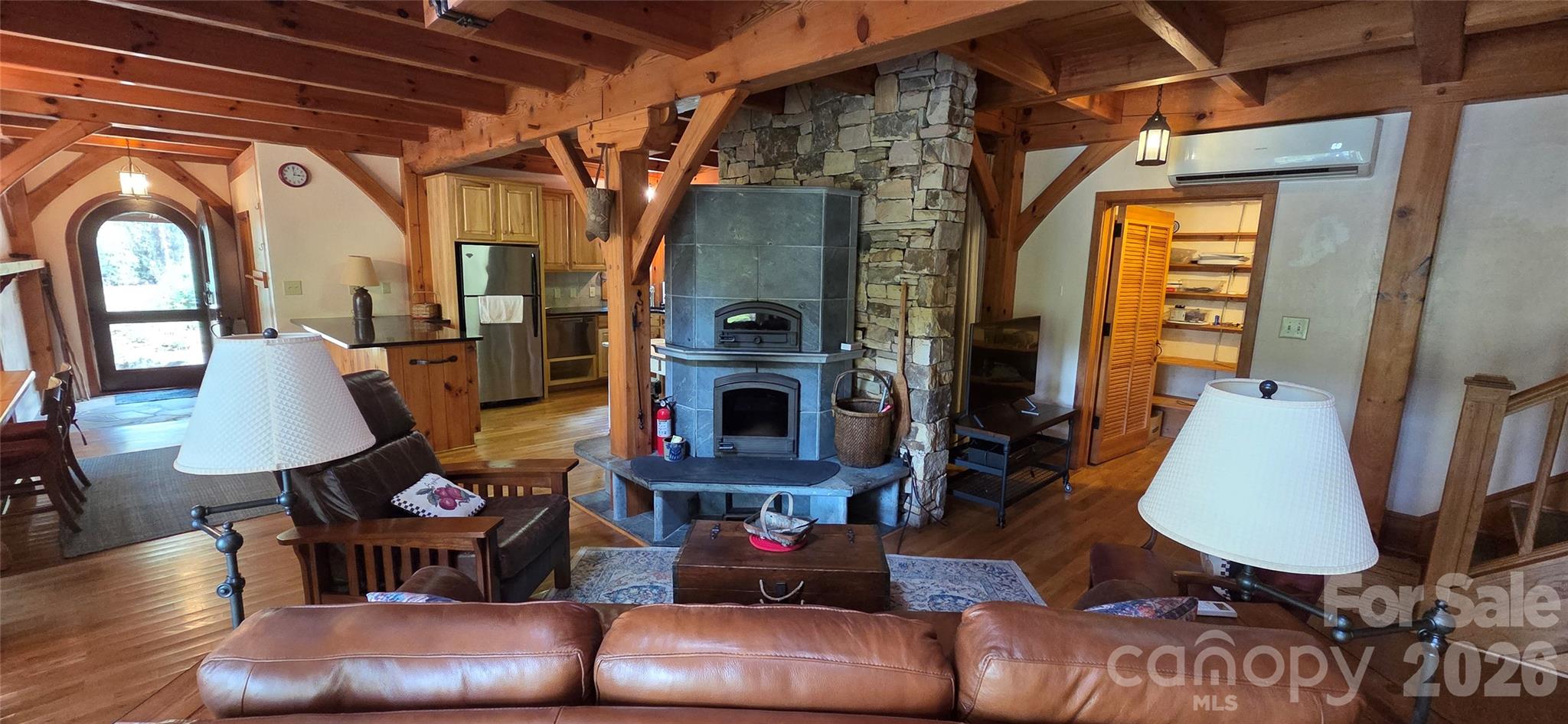 165 Winding Trail — Burnsville