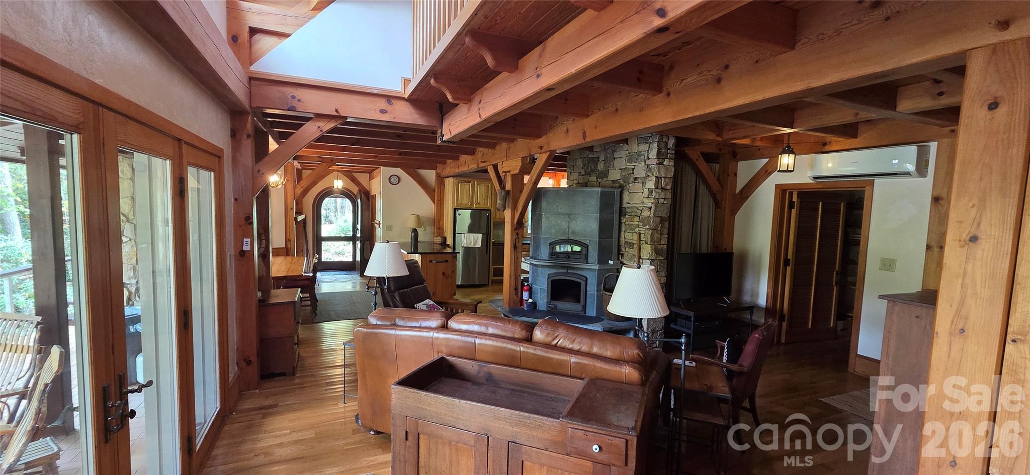 165 Winding Trail — Burnsville